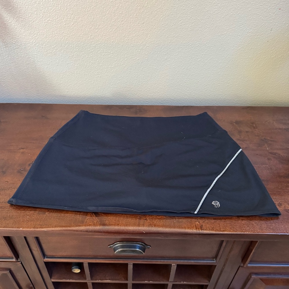 Mountain Hardware Womens Size XL Black Power Skort Skirt Activewear Shorts EUC